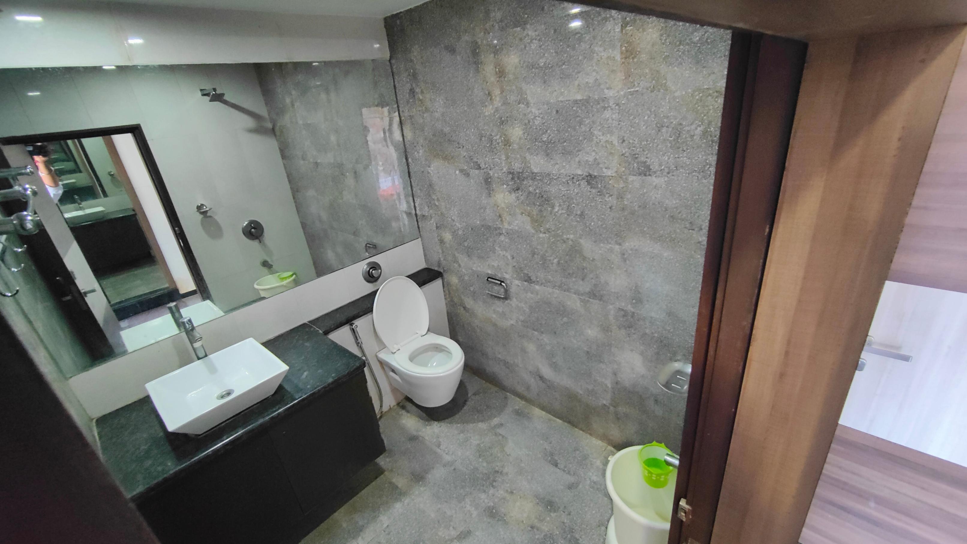 Hotel Samrat - Tap to explore photos