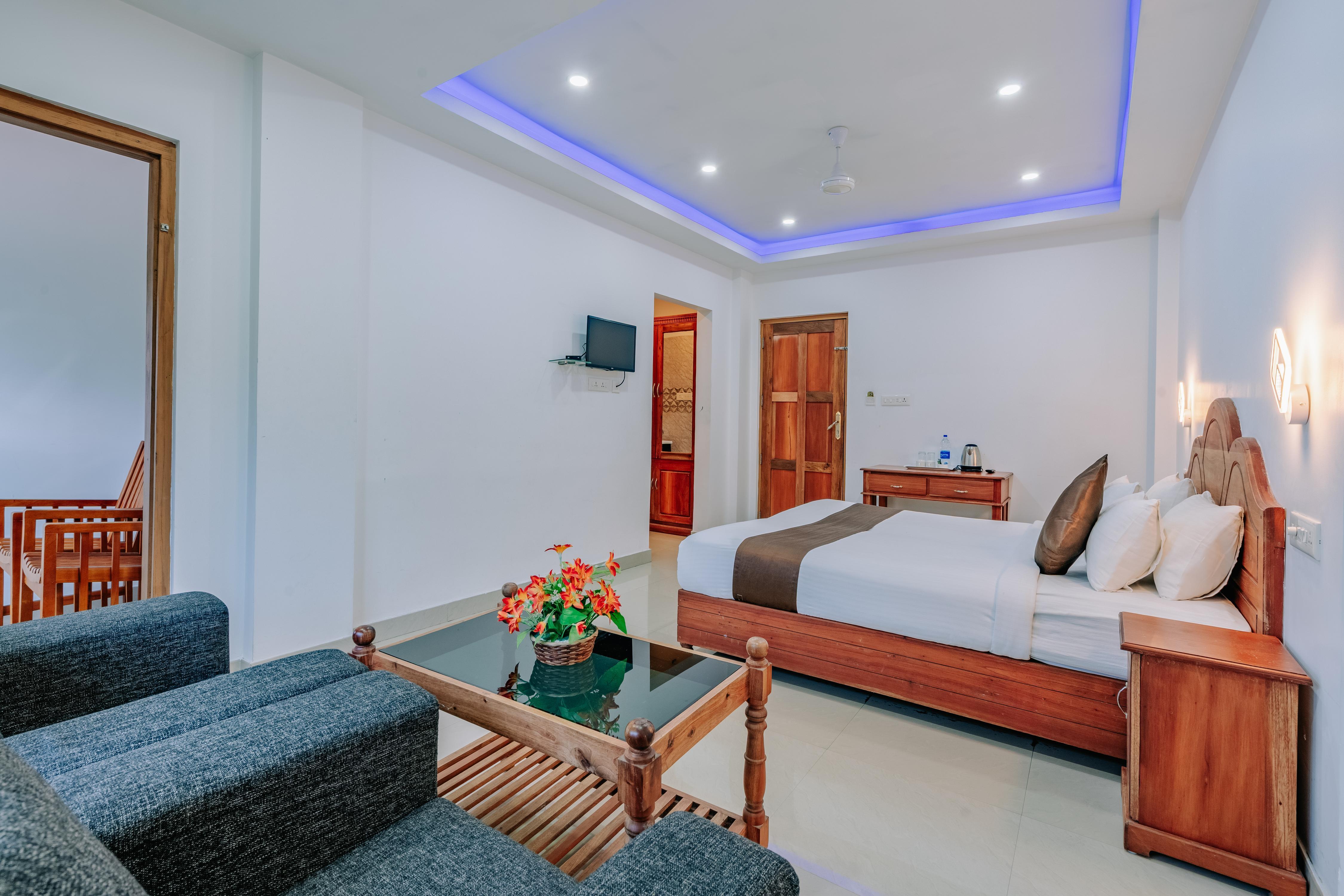 Spice Inn Thekkady - Tap to explore photos