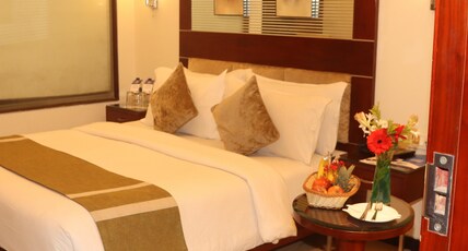 Kyriad Hotel Indore by OTHPL Room Type - Premier Room