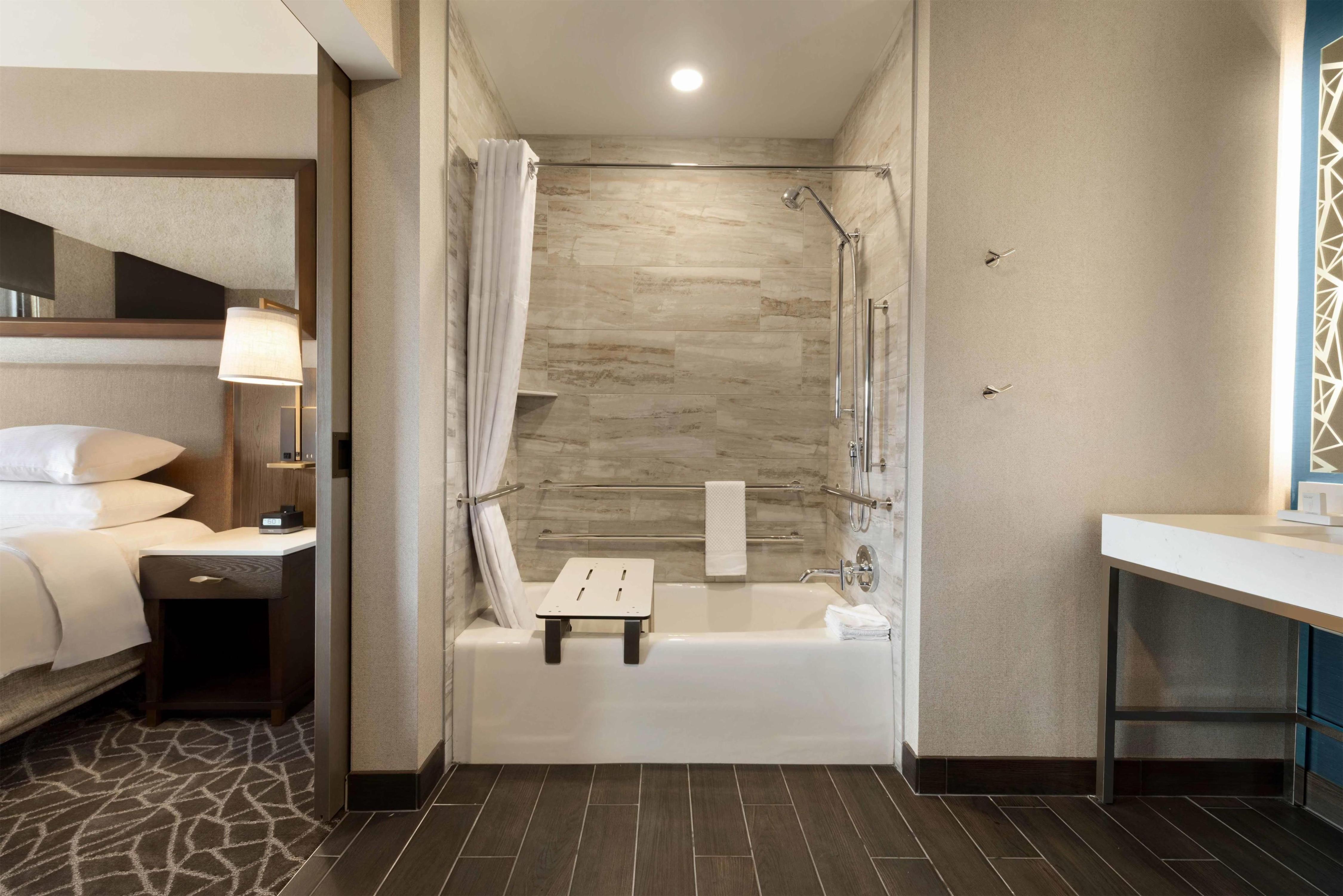 Embassy Suites by Hilton Minneapolis Downtown