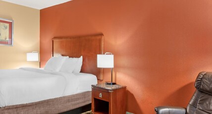 Best Western Plus Inn at Valley View Room Type - 1 King Bed, Non-Smoking, High Speed Internet Access, Coffee Maker, Hairdryer, Iron And Ironing Board Best Western Plus Inn at Valley View Room Type - 1 King Bed, Non-Smoking, High Speed Internet Access, Coffee Maker, Hairdryer, Iron And Ironing Board