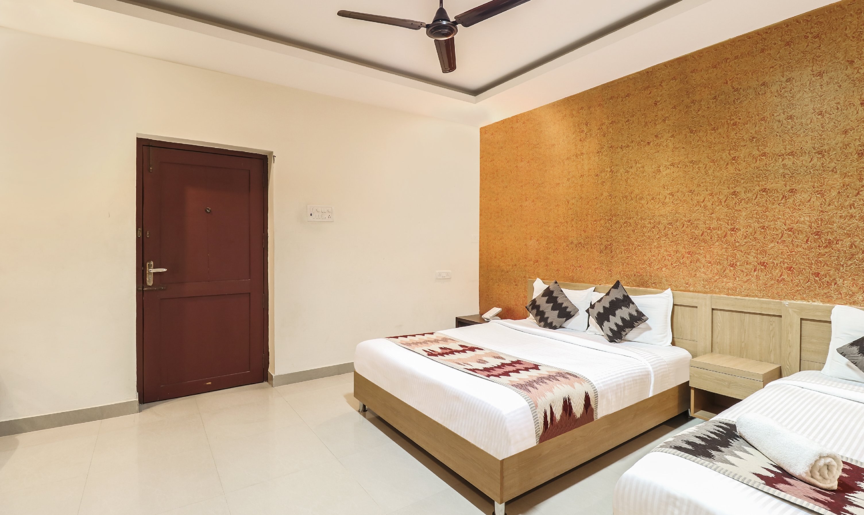 Euphoria Suites - Tap to explore photos