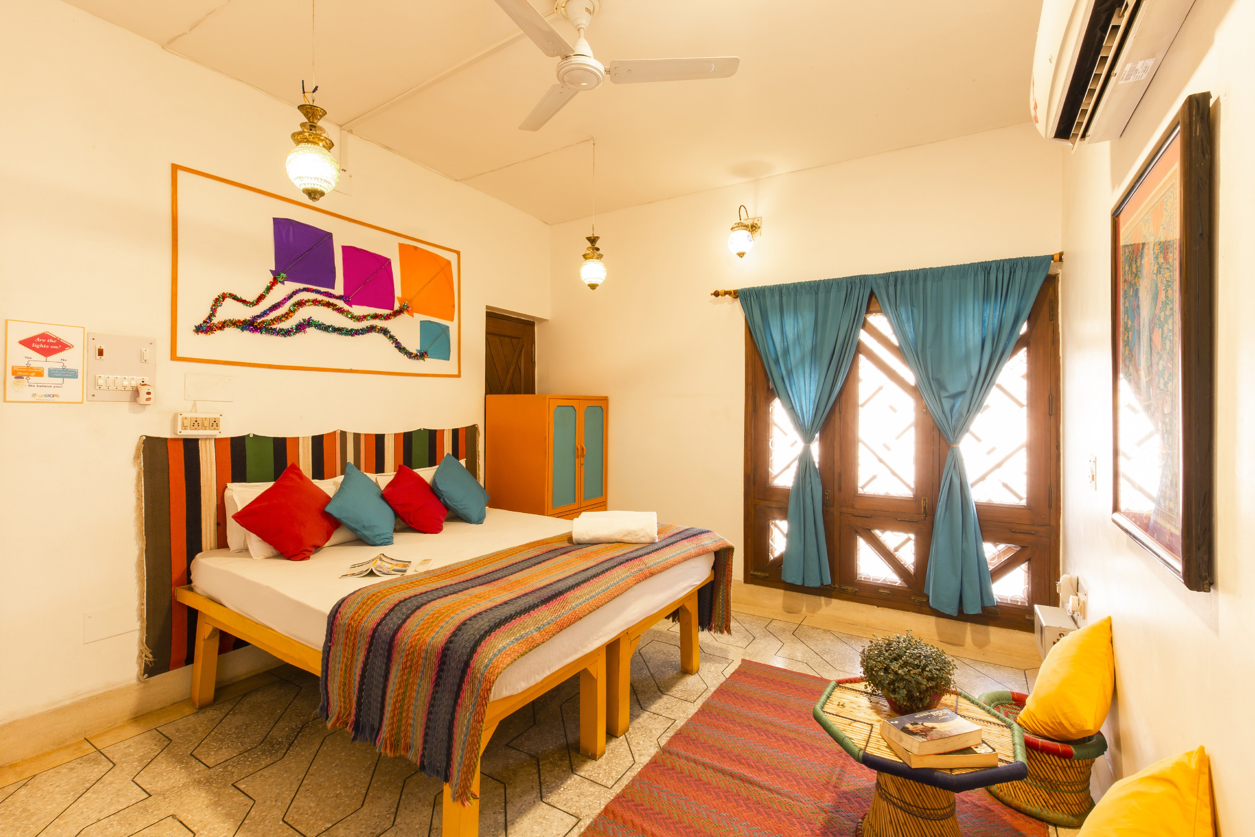 goSTOPS Lite Varanasi Room Type - Deluxe Private AC Room with Ensuite Bathroom