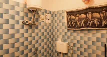goSTOPS Lite Varanasi Room Type - Bed in 8 Bed Mixed AC Dormitory Room with Ensuite Bathroom - UPPER BED goSTOPS Lite Varanasi Room Type - Bed in 8 Bed Mixed AC Dormitory Room with Ensuite Bathroom - UPPER BED