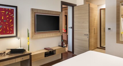Sandal Suites Op. by Lemon Tree Hotels Room Type - Deluxe Suite