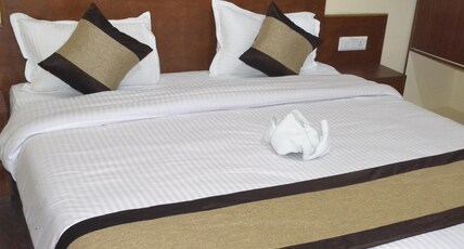 Hotel Madhawi Room Type - Deluxe Double Room (non view)