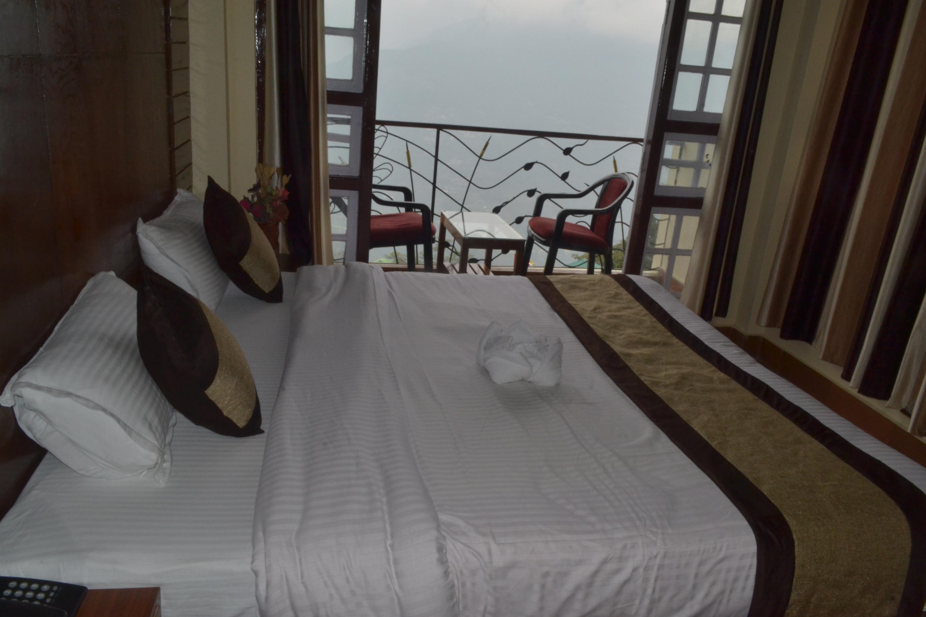 Hotel Madhawi Room Type - Super Deluxe Double Room