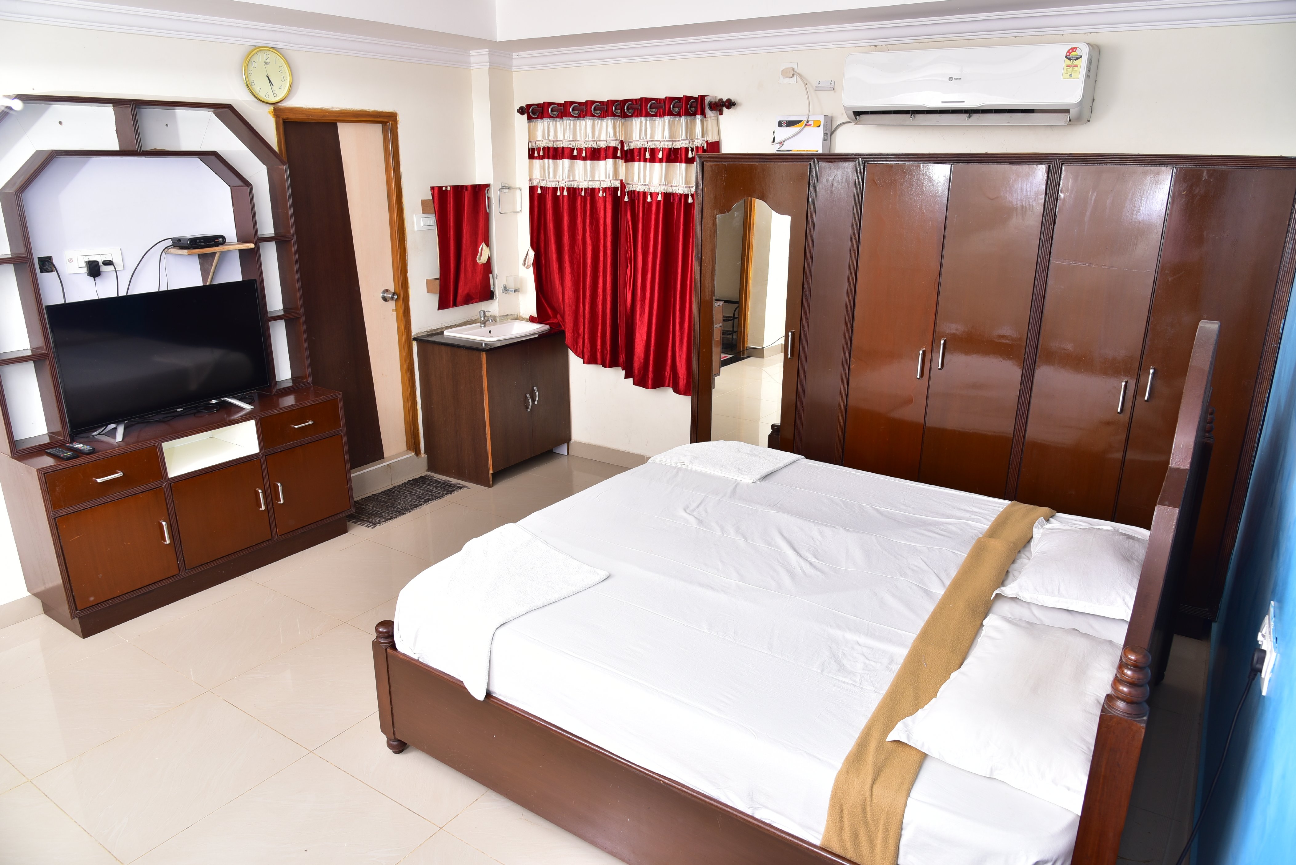 Swathi Residency(Located in TADA) Room Type - Suite Room