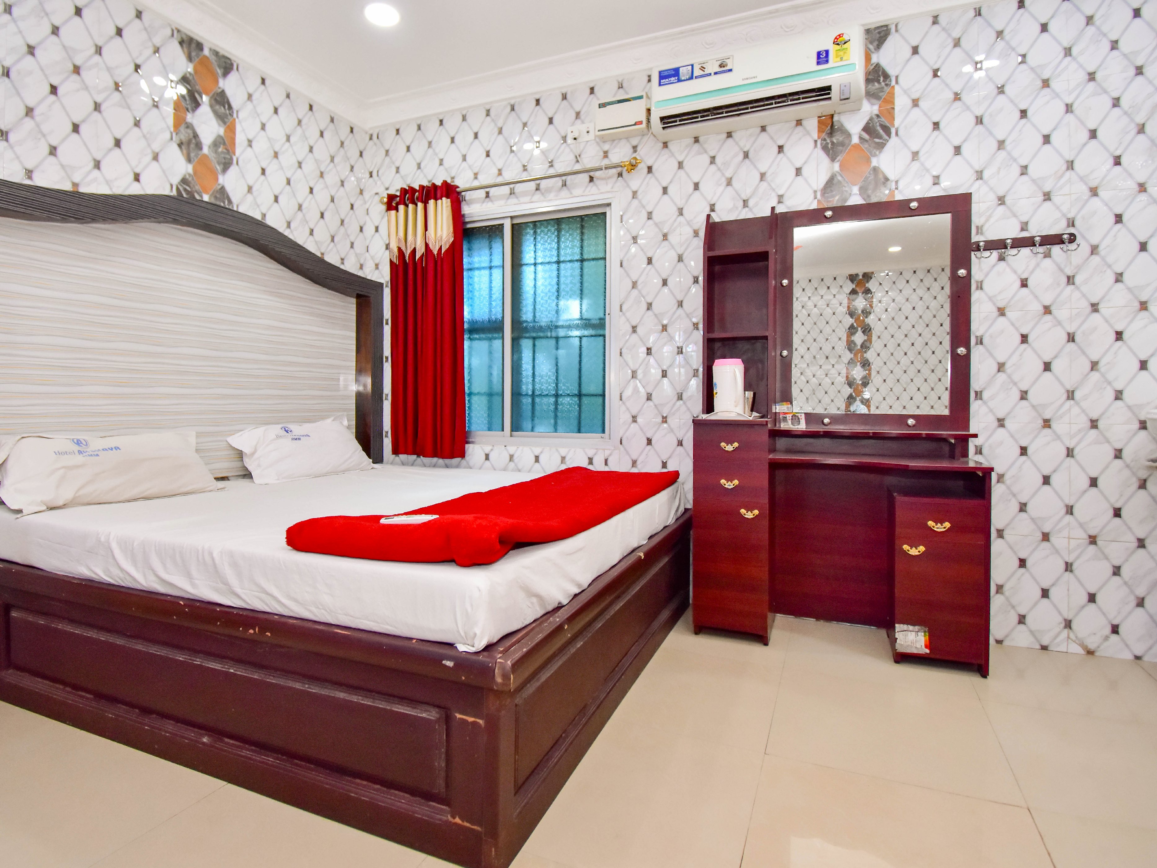 Hotel Akshaya A/C Room Type - Four Bed Room AC