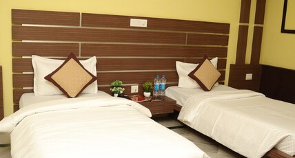 Hotel Centre Point Room Type - Executive Room with Balcony