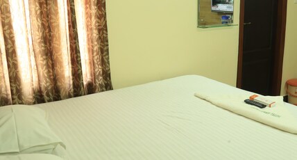 Hotel Ganga Lodge Room Type - AC Deluxe Double occupancy