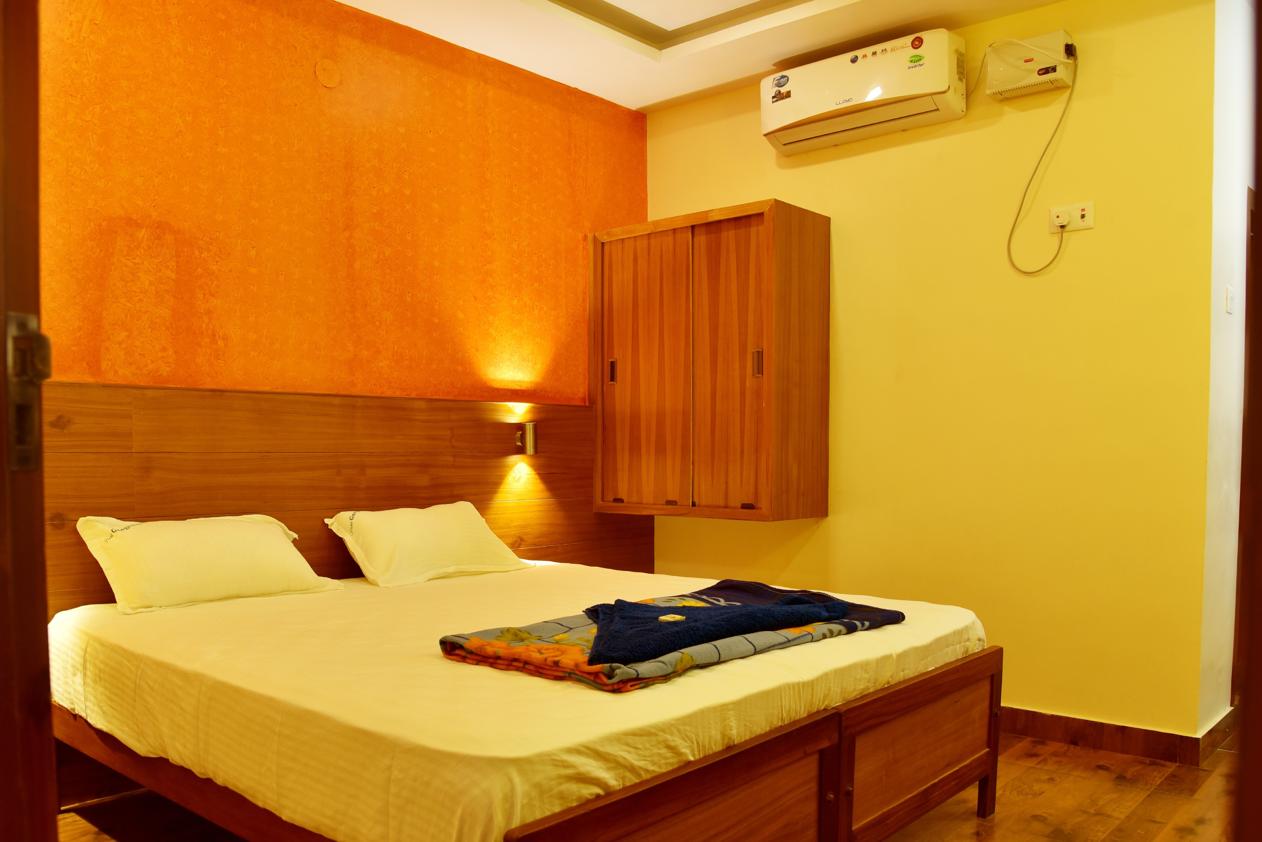 Hotel Ganga Tamil Nadu Room Type - Deluxe A/C  Double Occupancy