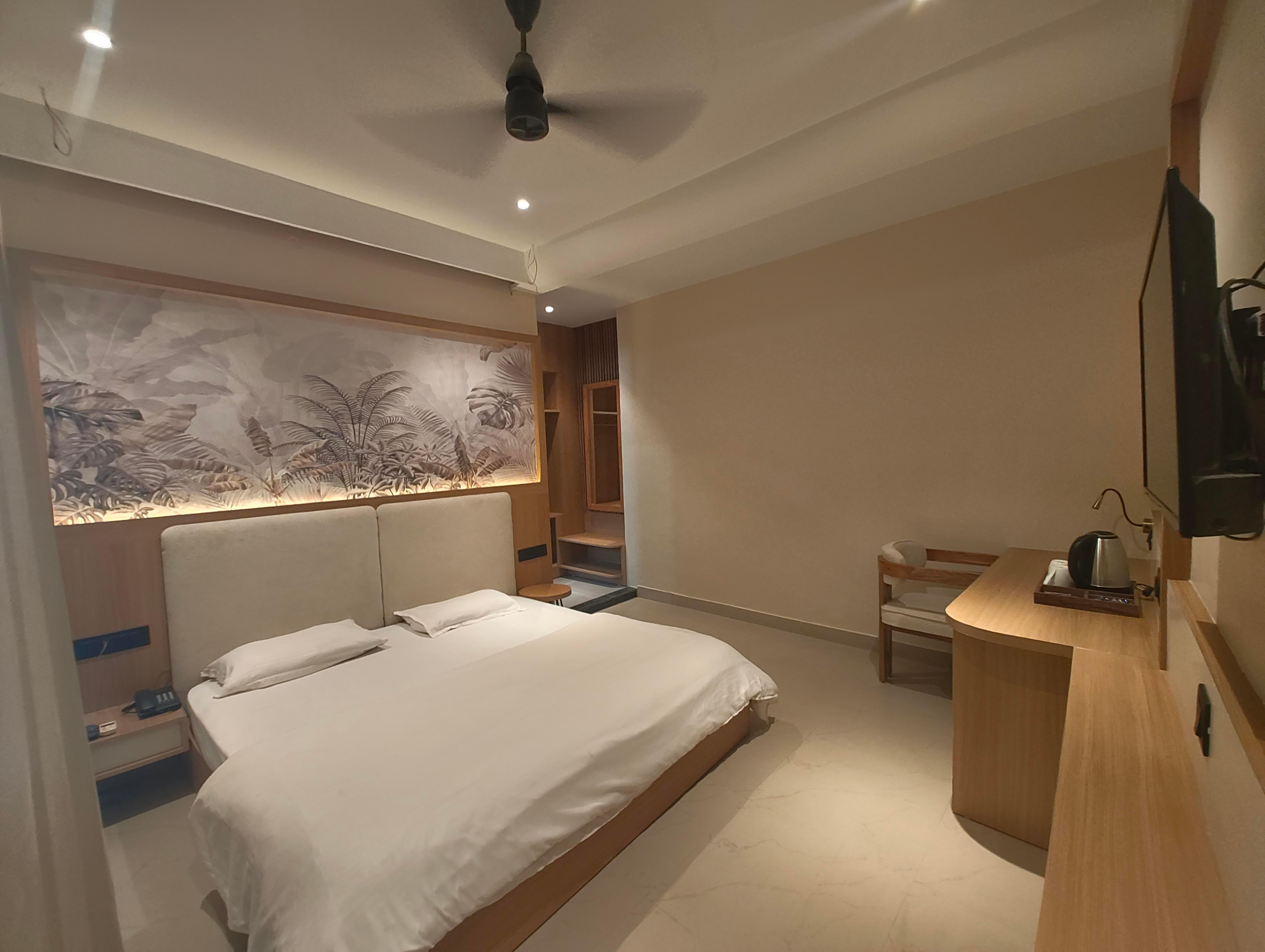 Hotel Kunwar Residency - Tap to explore photos