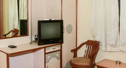Hotel Pandit Room Type - Deluxe Room Non AC
