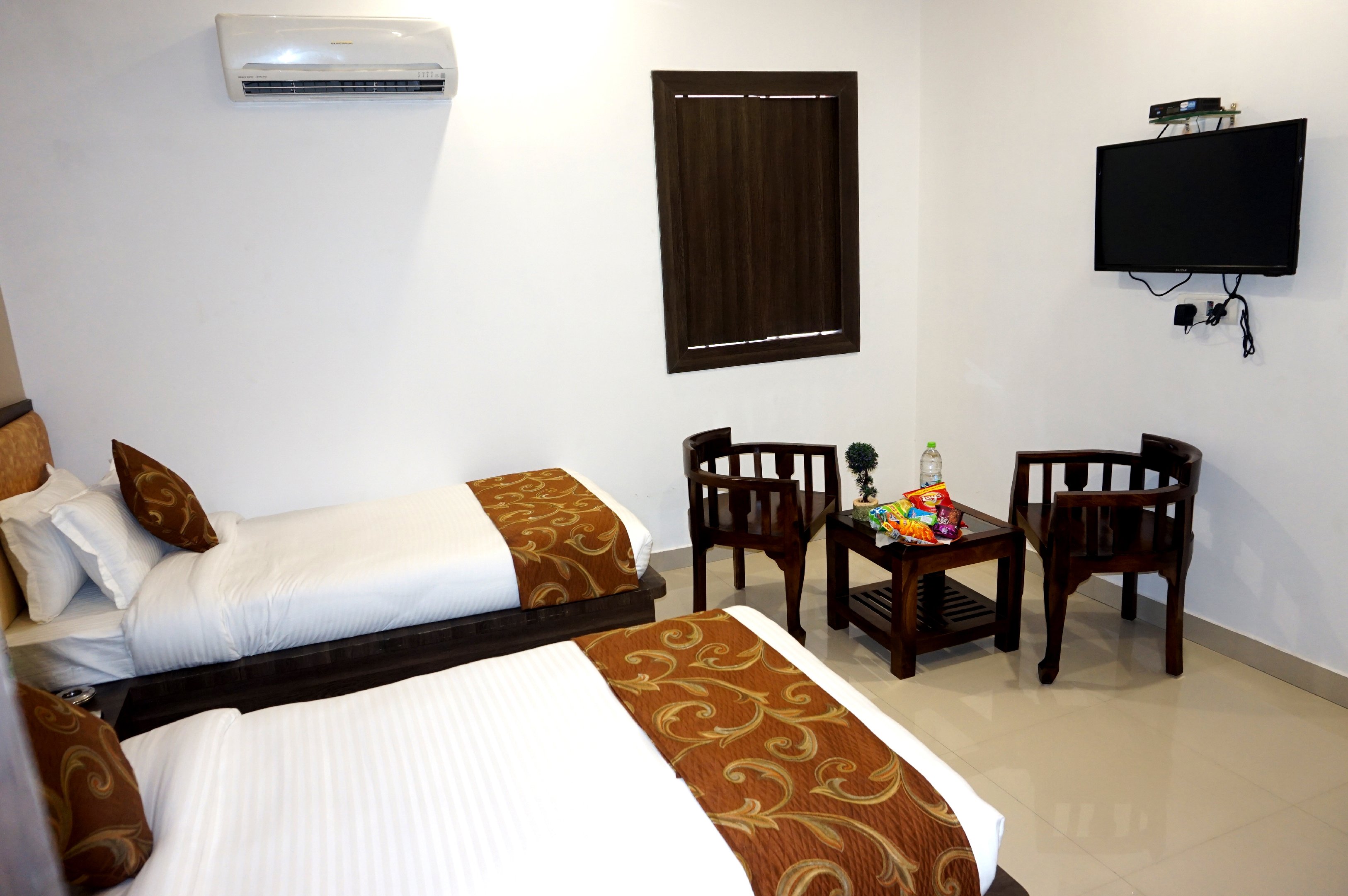 Goyal Hoteliers - Hotel Pratap - Tap to explore photos