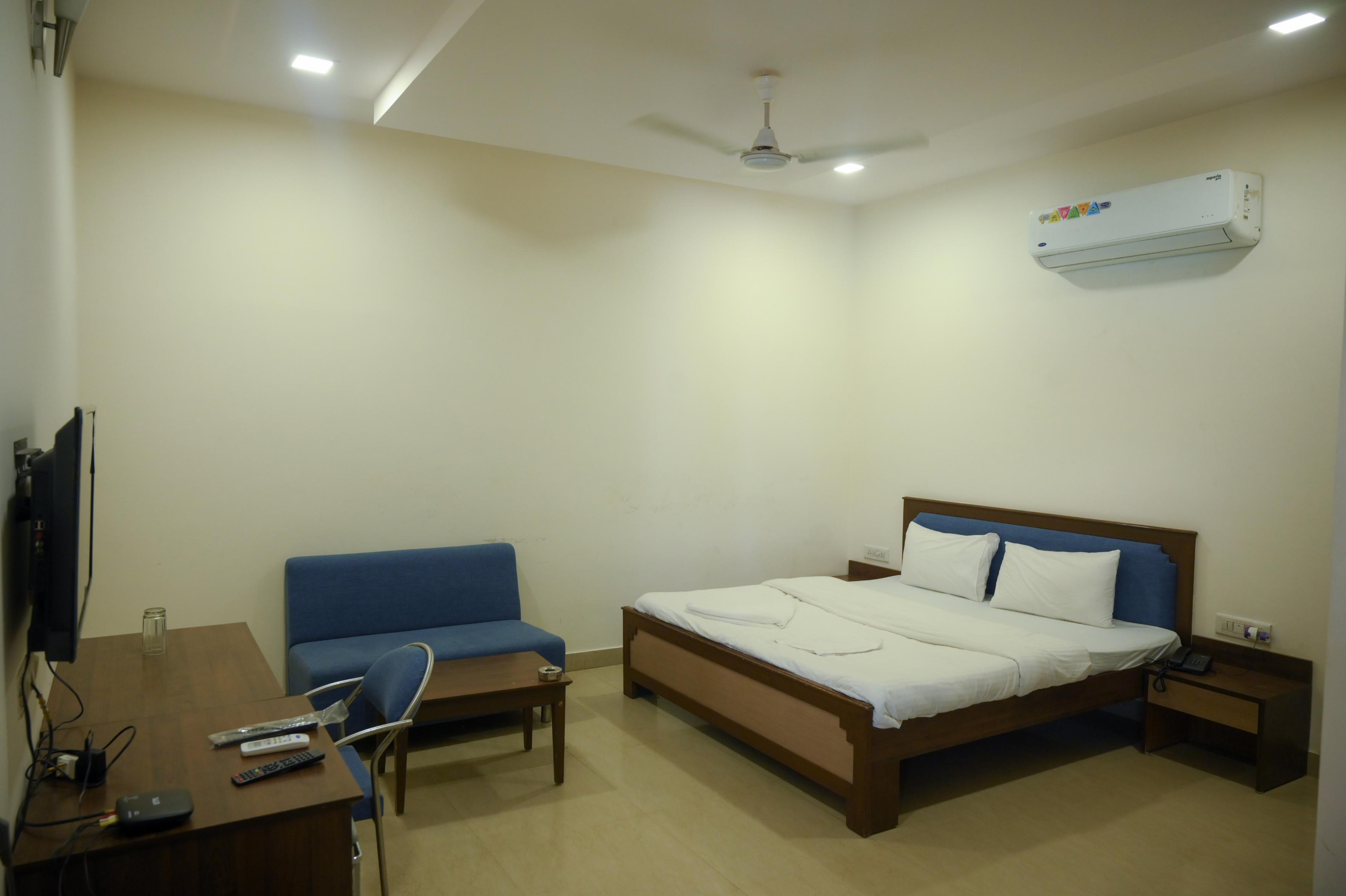 KAILASH SAROWAR HOTEL Room Type - SUPER DELUXE AC ROOM