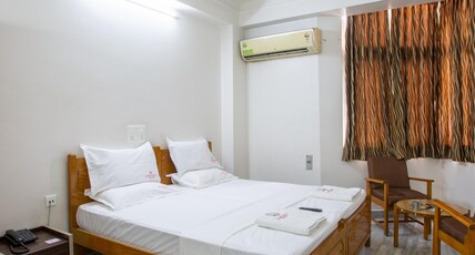 SRI AARVEE HOTELS Room Type - Standard Room