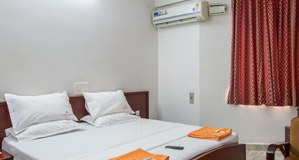 SRI AARVEE HOTELS Room Type - Executive Suite Room