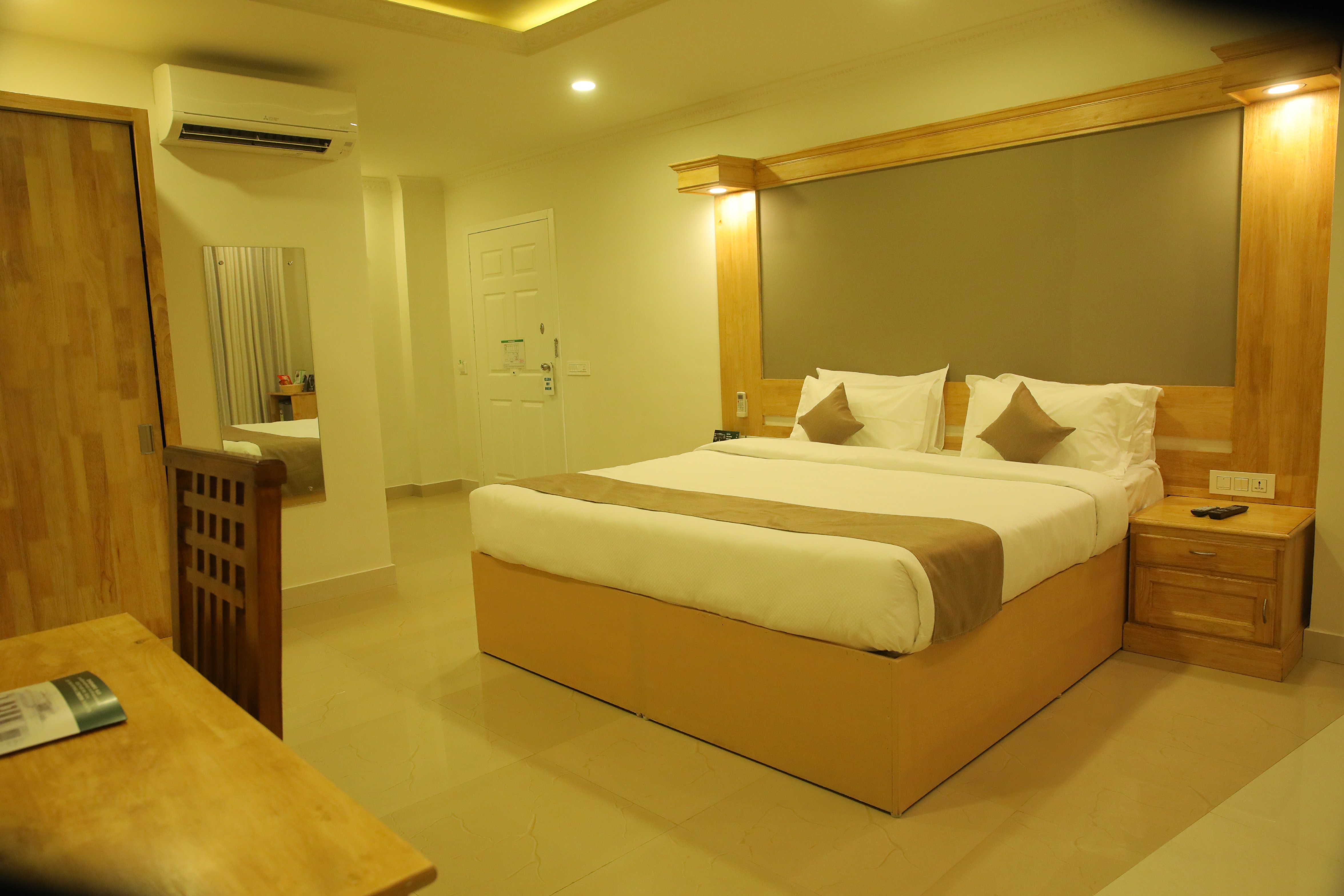 The Hotel Chettungal Room Type - Luxury AC Room