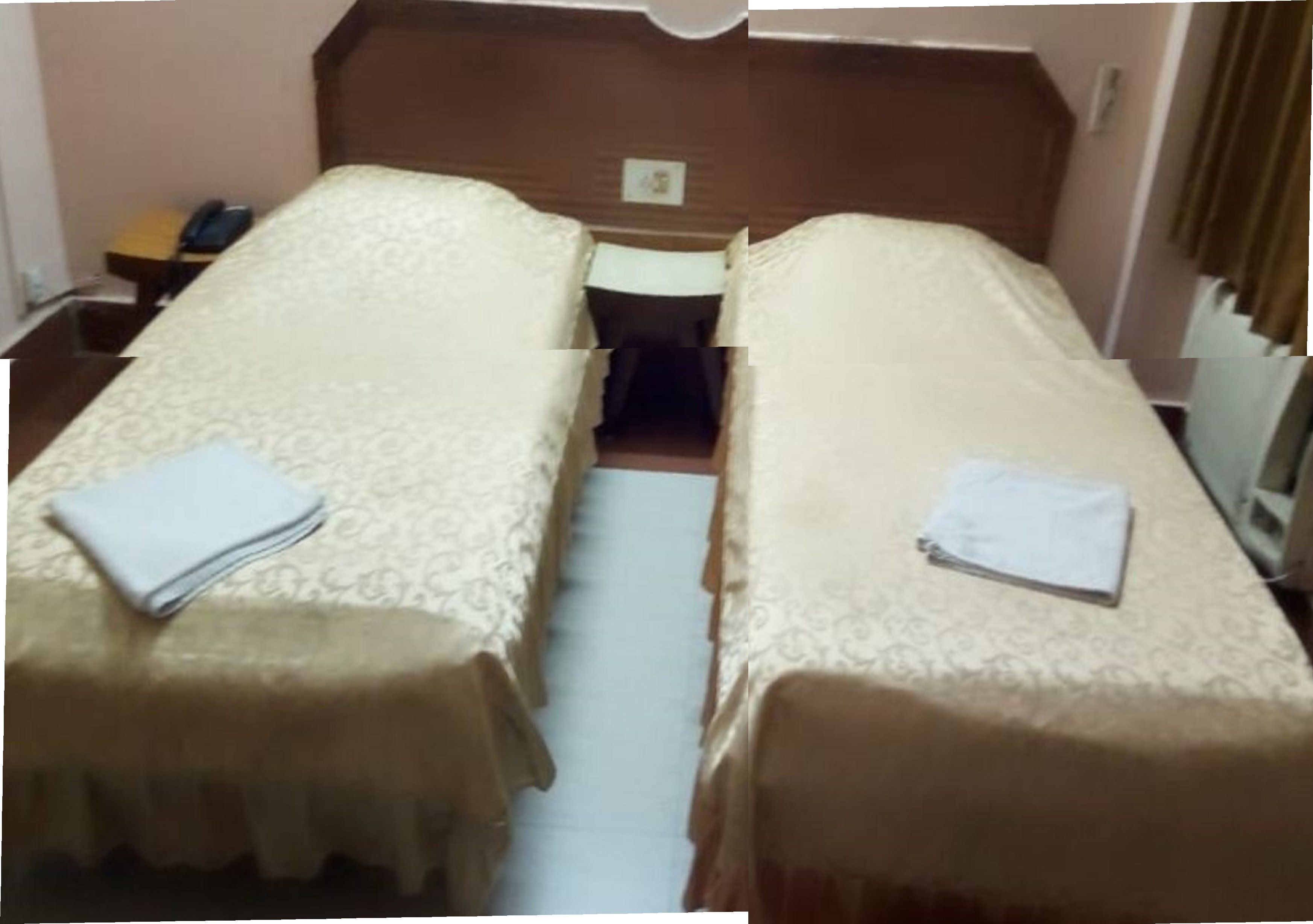 Hotel Blue Wheel - Tap to explore photos