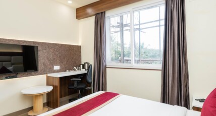 Sri Krishna International Room Type - Classic Room- A/C
