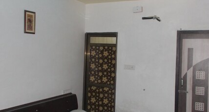 Hotel U.V. Palace Room Type - Economy Room