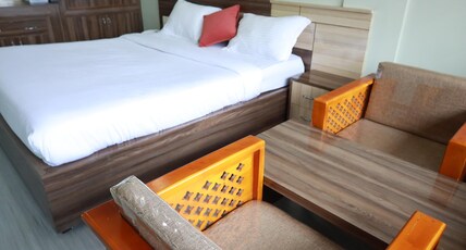 Haksons Residency Room Type - AC Executive Suite Room