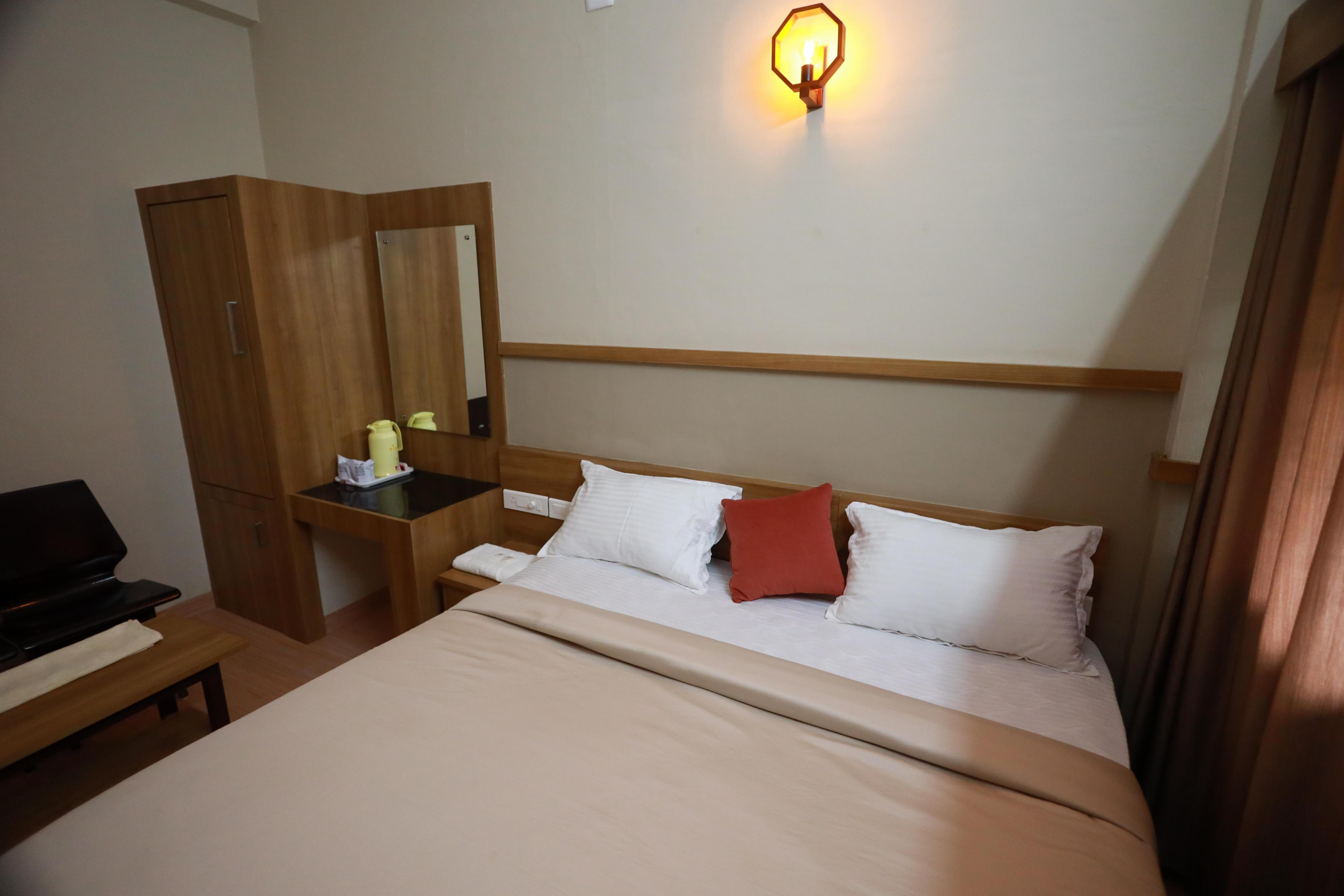 Haksons Residency Room Type - STANDARD DOUBLE ROOM