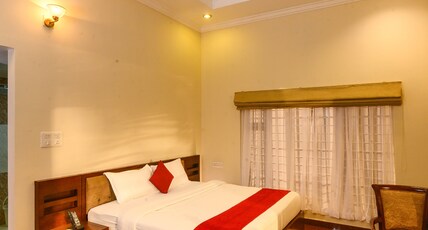 Cyrus Resort by Tolins Hotels & Resorts Room Type - King Room with Lake View Cyrus Resort by Tolins Hotels & Resorts Room Type - King Room with Lake View