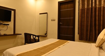 Hotel I.P. Palace Room Type - Luxury Room