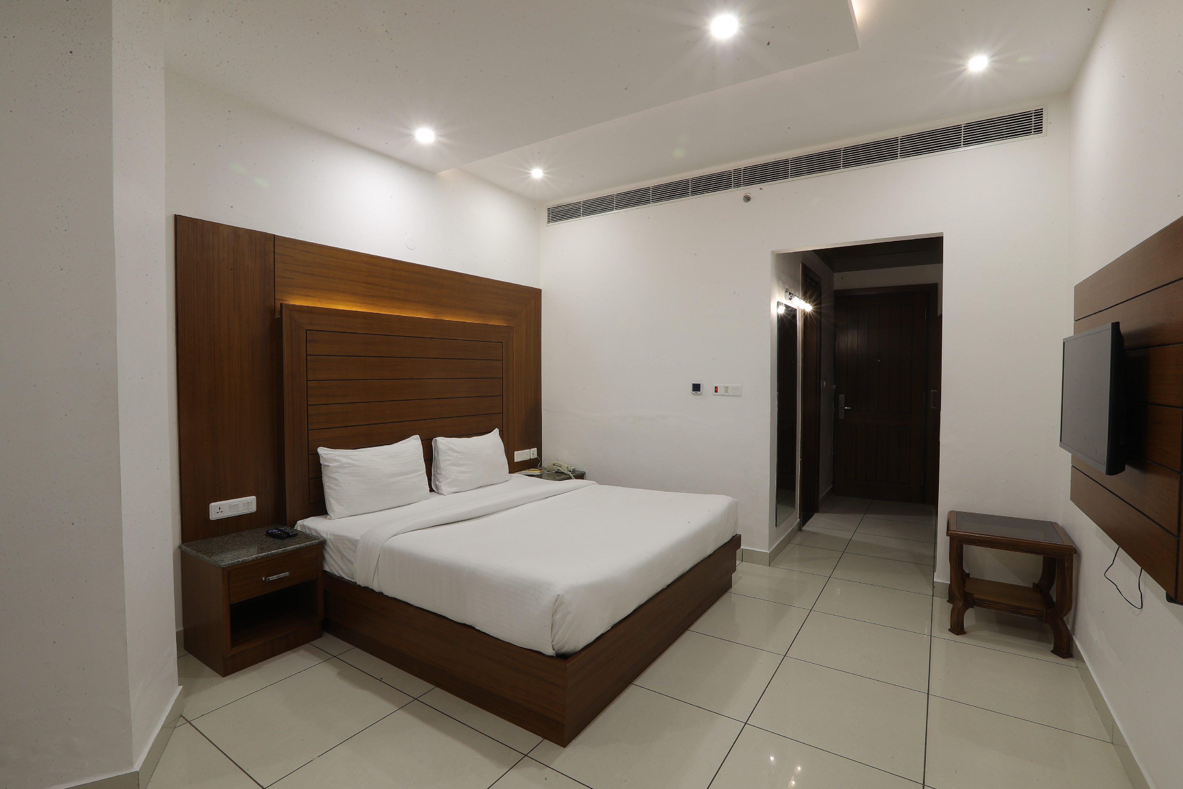 Grand Hotels & Resorts Room Type - Super Deluxe