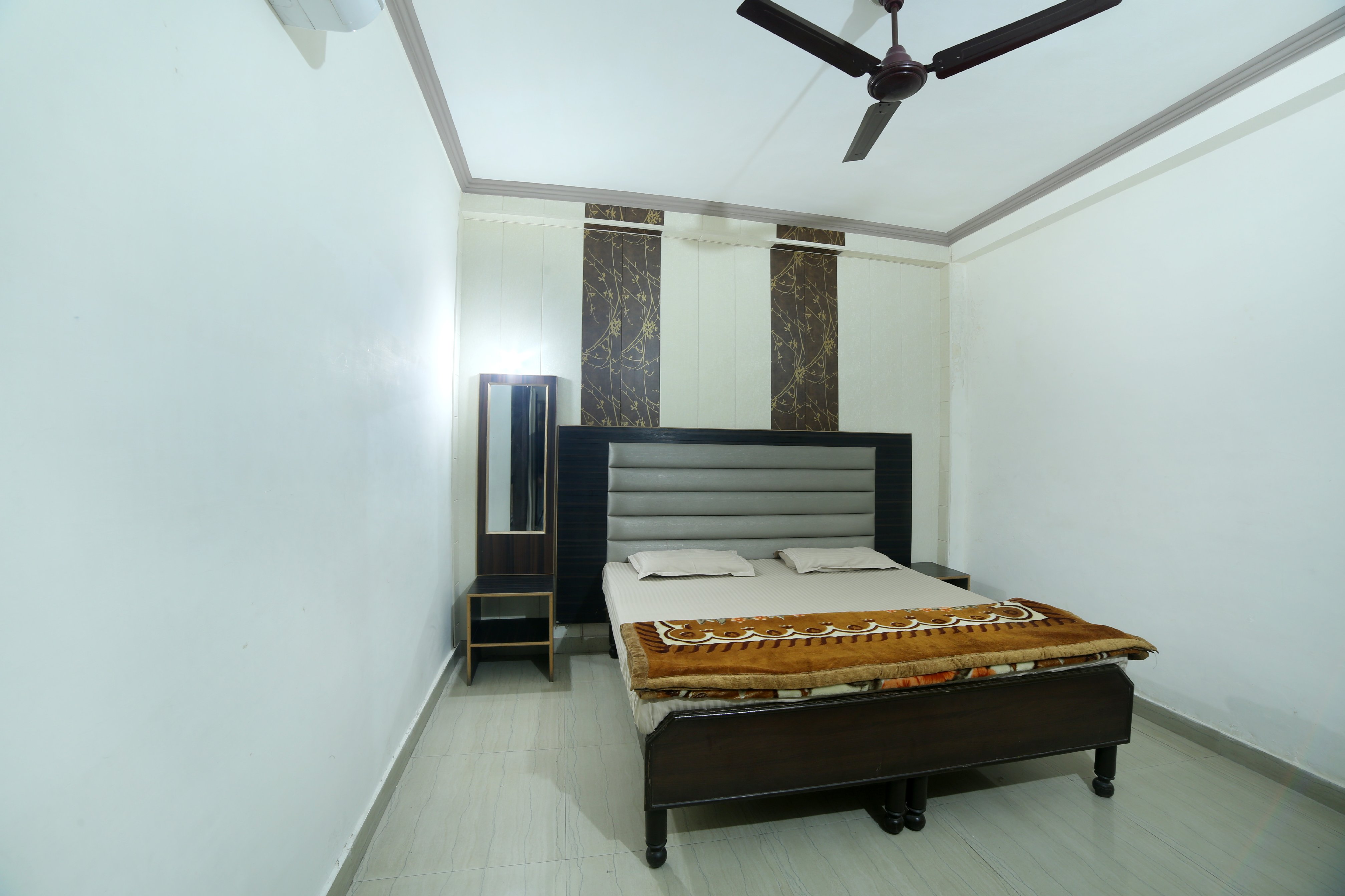 Hotel Surya Rishikesh - Tap to explore photos