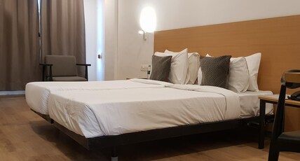 Hotel Samrat Room Type - Executive Club Room