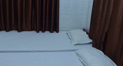 Hotel Gauri Room Type - Deluxe Air Cooled Room