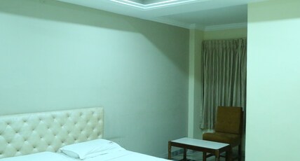 Hotel Chitra Room Type - Double Deluxe Non A/c
