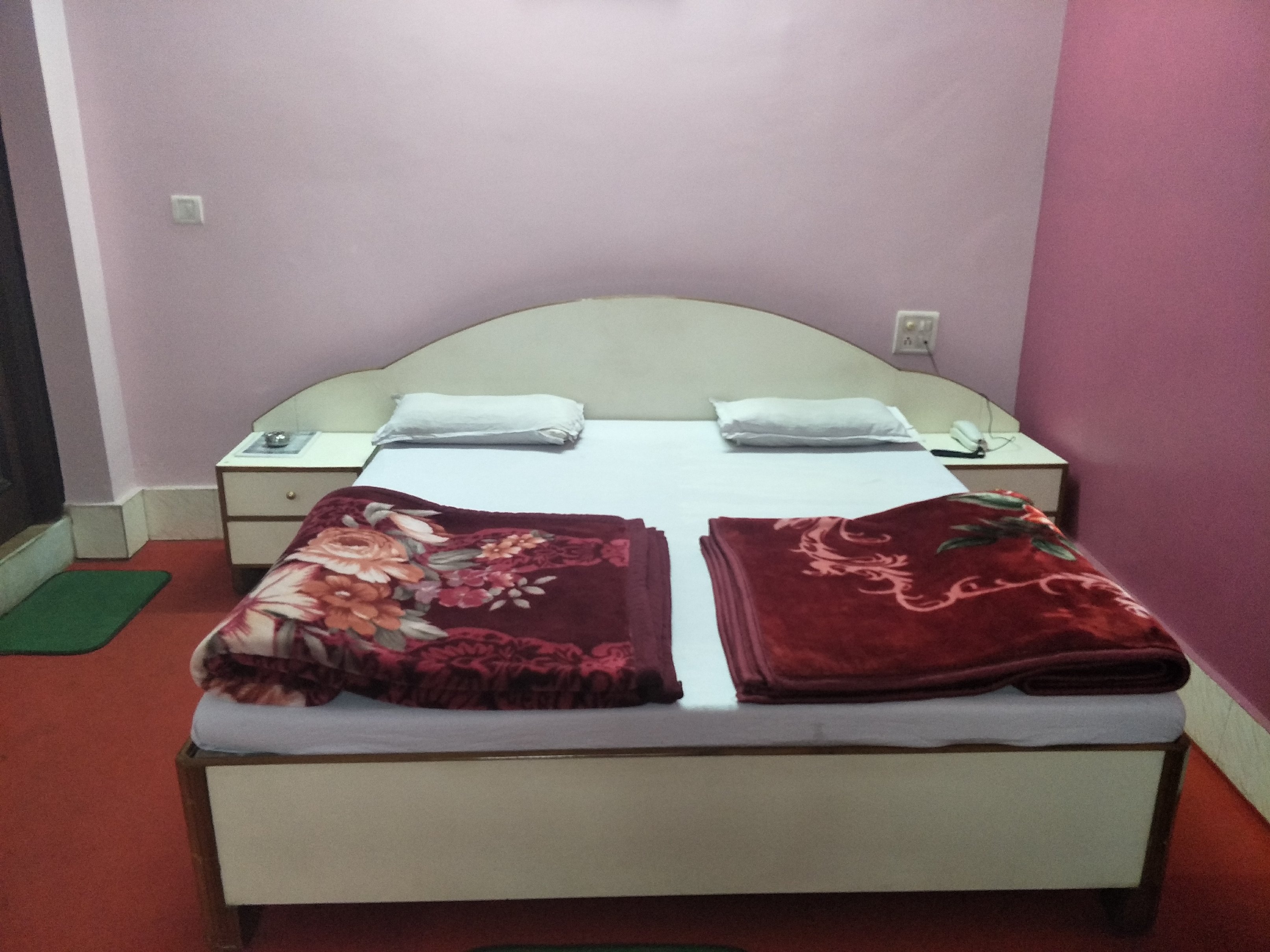 HOTEL KANCHAN Room Type - Ac executive