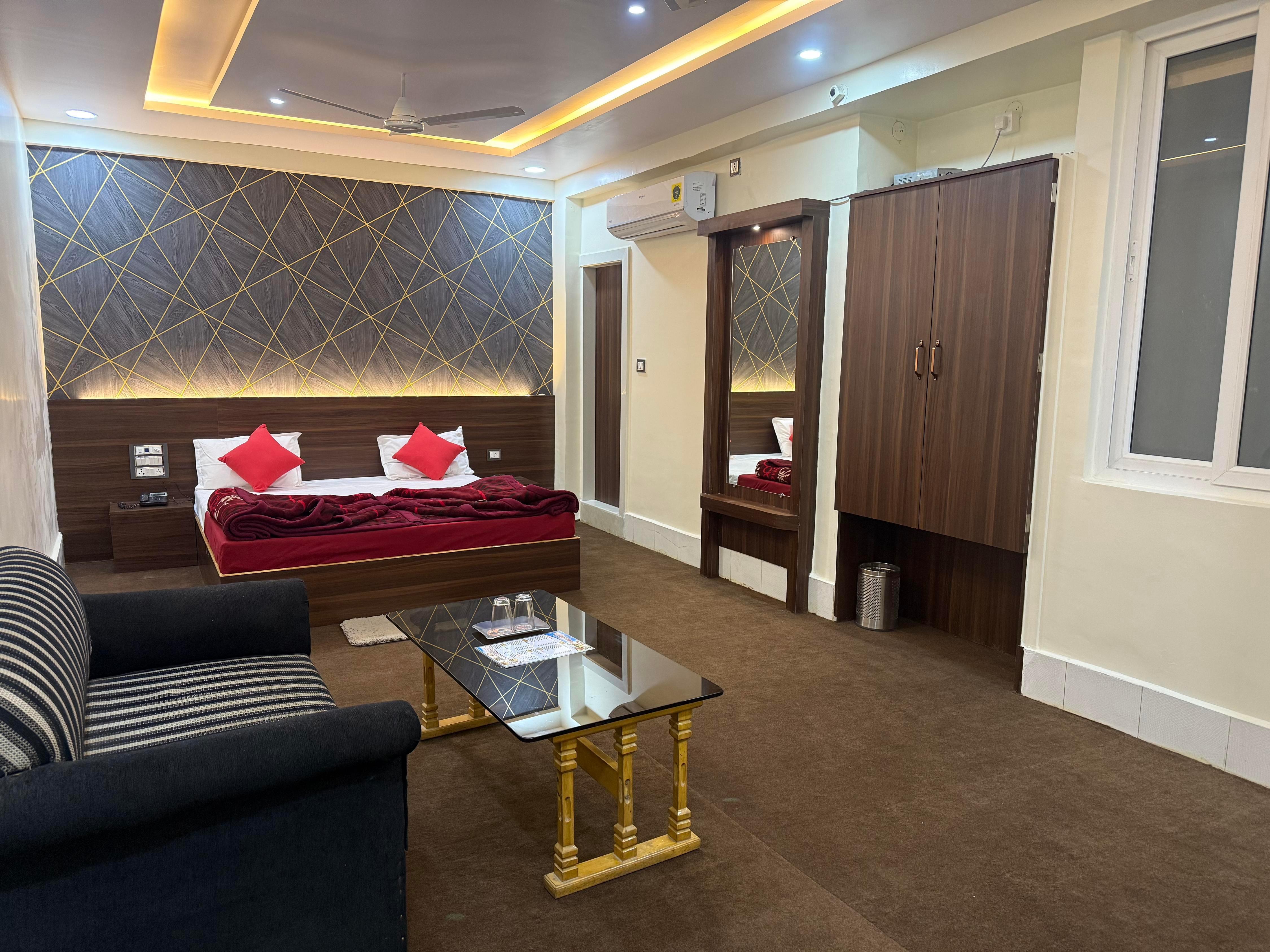 HOTEL KANCHAN Room Type - AC VIP