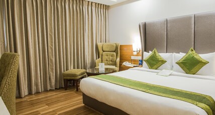 Glades Hotel Mohali - Chandigarh Room Type - Premium Room