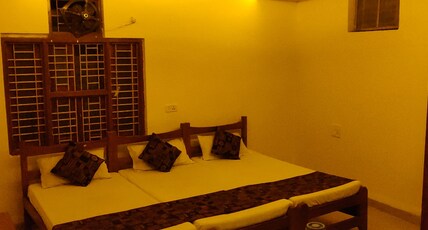 Hotel  Mourya Inn Room Type - Triple Standard Room