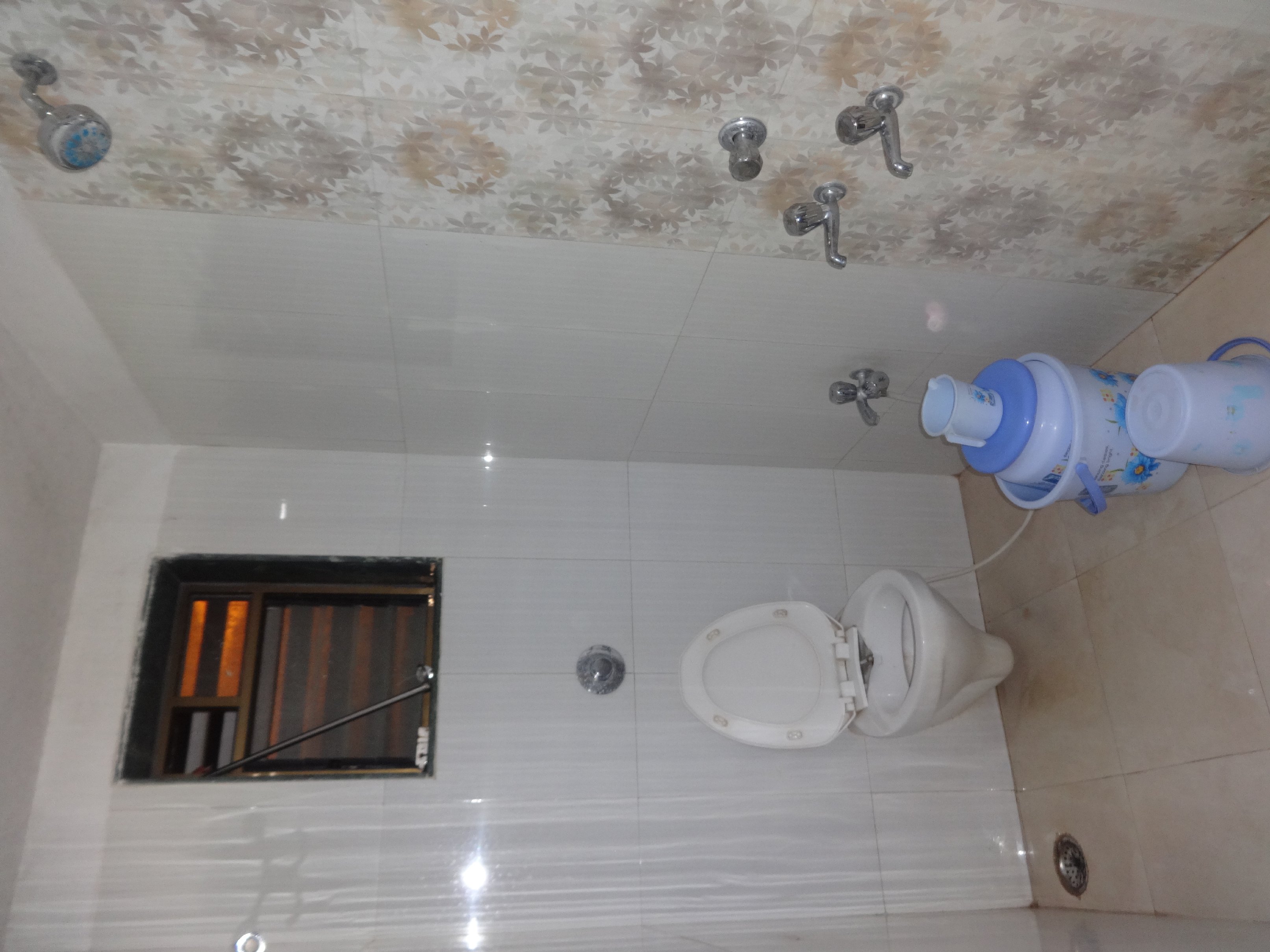 Hotel Sai Arpan - Tap to explore photos