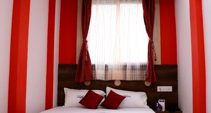 Hotel Landmark Room Type - Super deluxe room