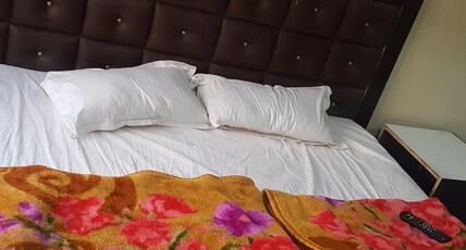 HOTEL GRT INN Room Type - Deluxe Room AC