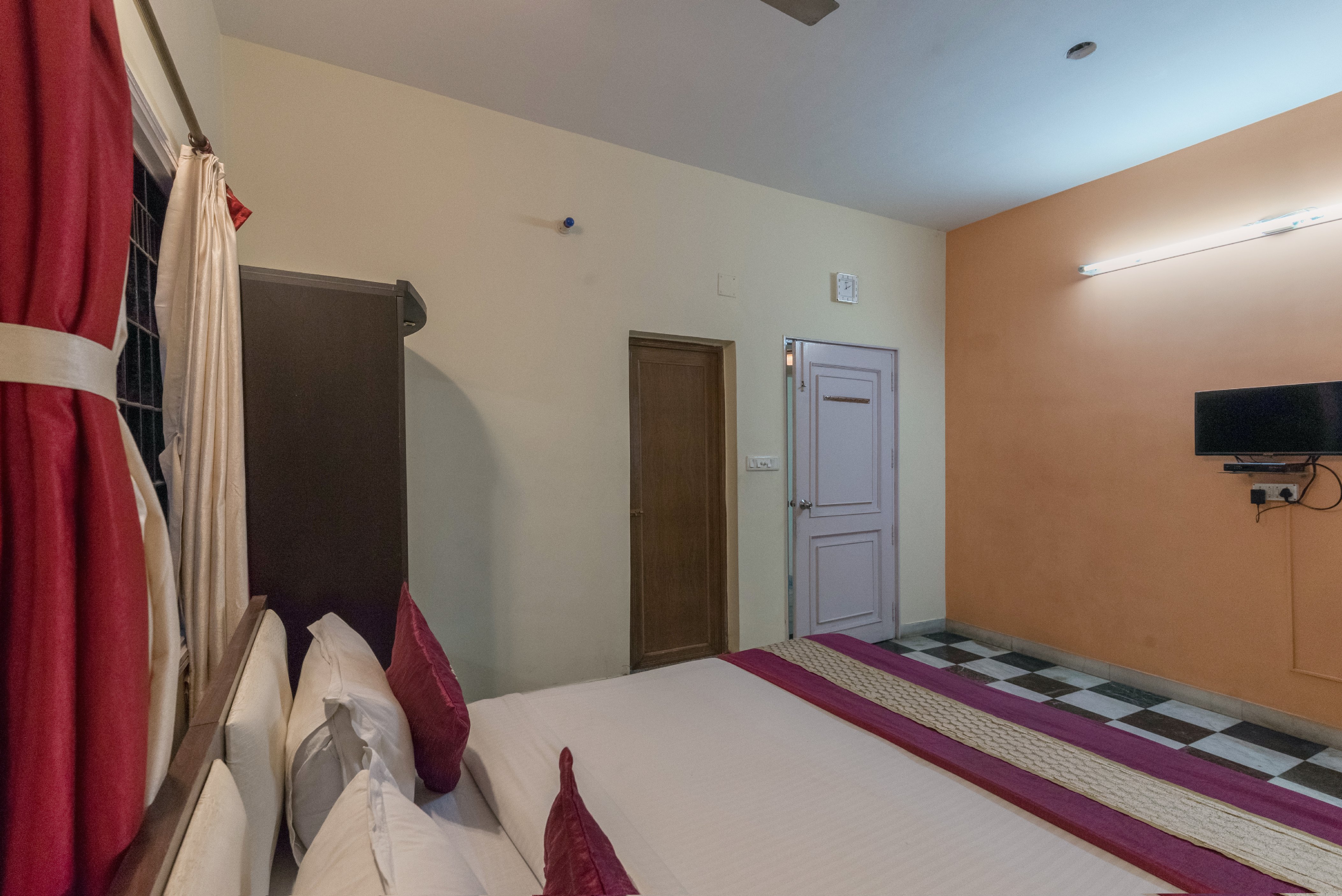 Appayan Residency - Tap to explore photos