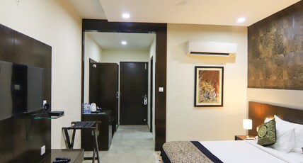 Jungle Vilas Room Type - Deluxe Pool View Room