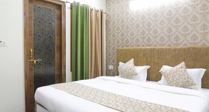 Hotel Aman Room Type - GOLD DELUXE ROOM