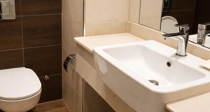 DoubleTree by Hilton Nairobi Hurlingham Room Type - KING GUEST ROOM