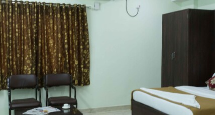 AURUM ABODES Room Type - Deluxe room