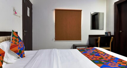 Hotel Vandana Palace Room Type - Deluxe AC Room