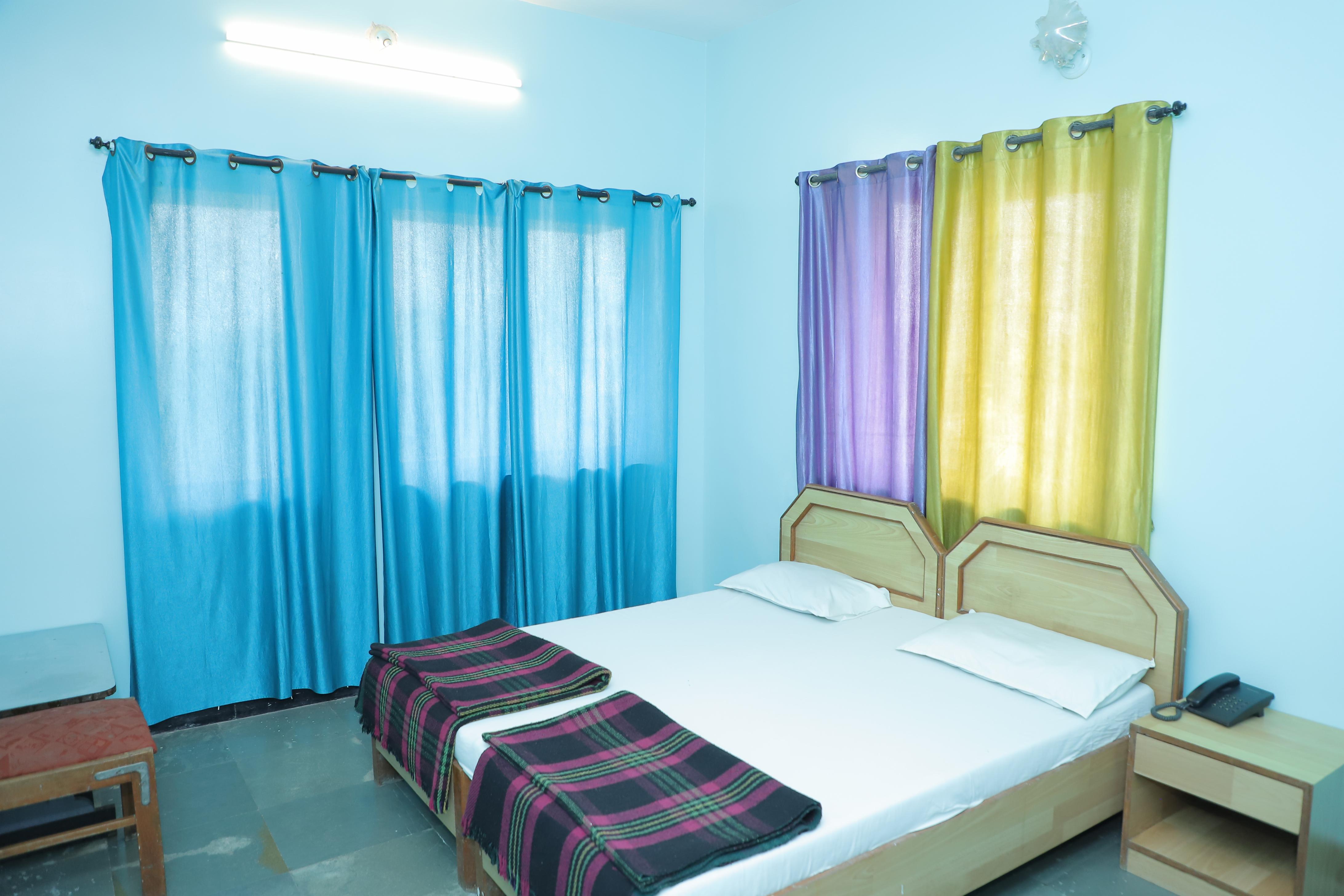 Hotel Veera Palace Room Type - Standard AC Room