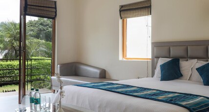 Corbett Panorama Resort Room Type - Pool View Room